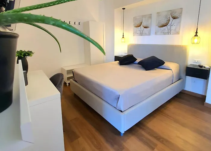 N'Est - Camere Di Design In Centro Storico A Orosei